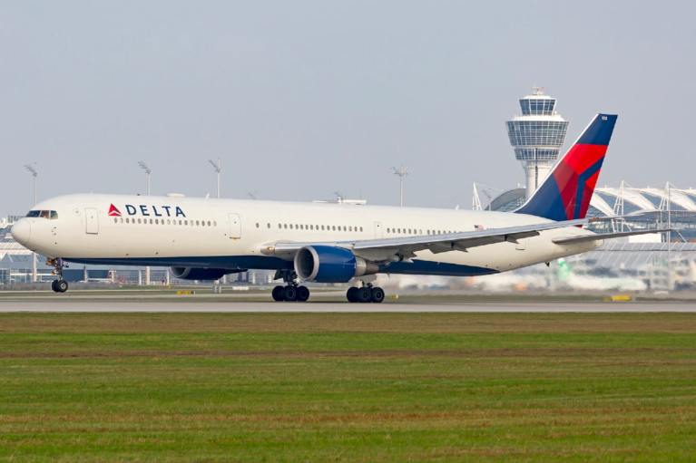 You are currently viewing aviation: Delta Airlines facility Recording the Boston-Mexico City route