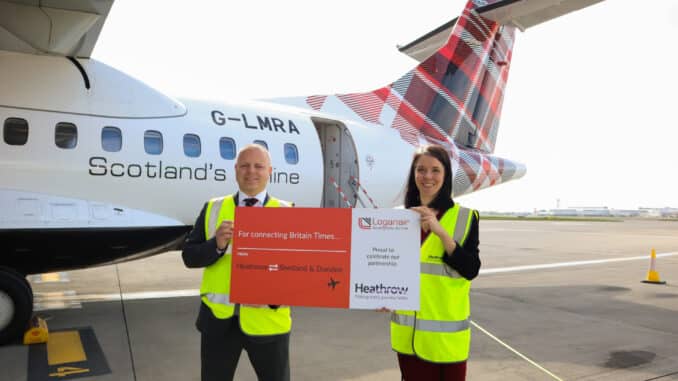 Le PDG de Loganair, Jonathan Hinkles, et la directrice de l'aviation d'Heathrow, Joanna Taso