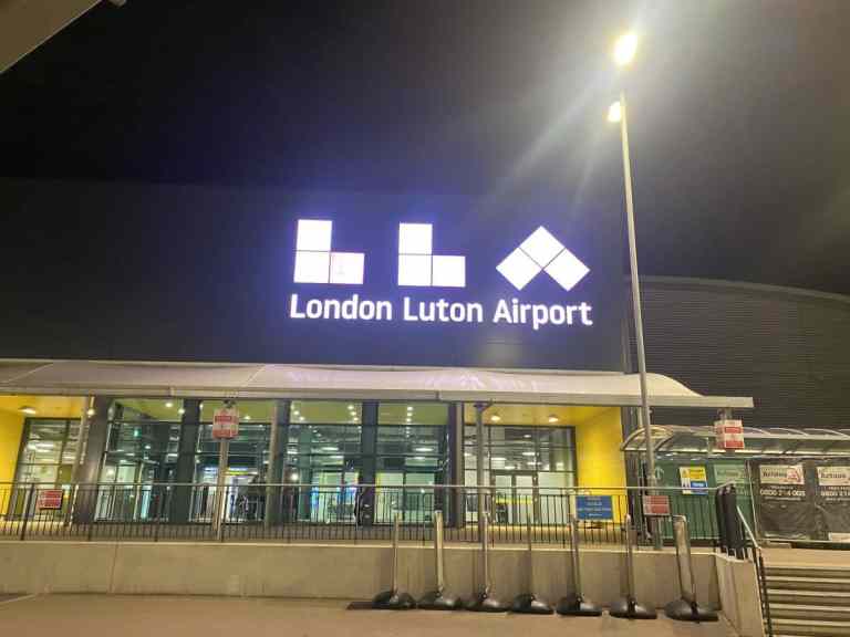 aviation-Major-fire-London-Luton-Airport-cancels-flights